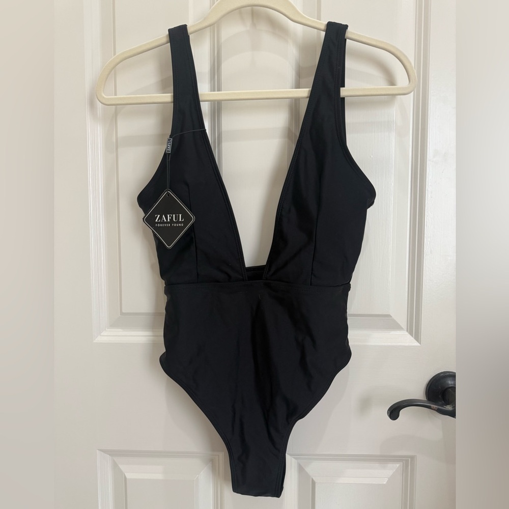 NEW Zaful Black One‎ Piece Swimsuit Plunging V-Neck High Cut
